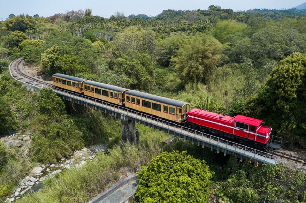 美國CNN網站以圖文集錦，介紹台灣阿里山森林鐵路。（取自阿里山林業鐵路及文化資產管理處臉書）