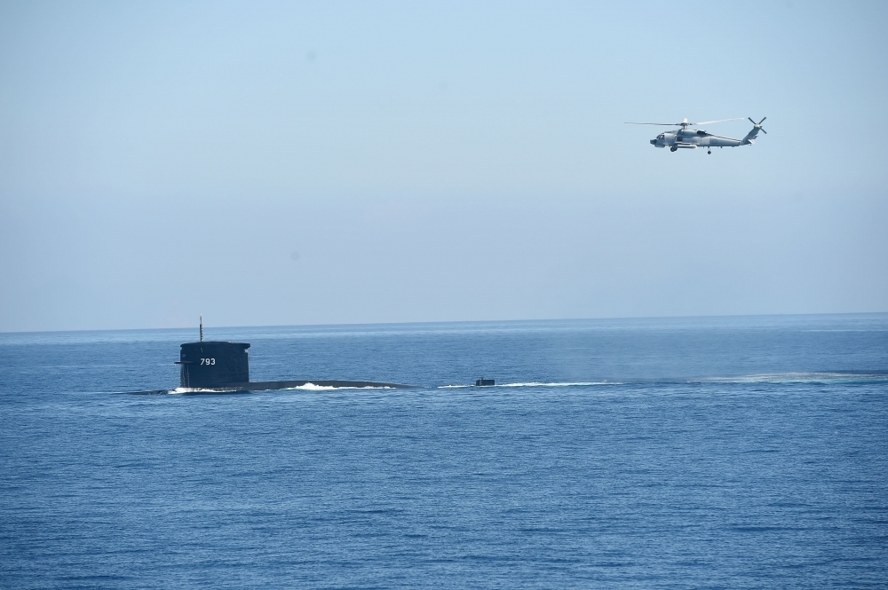 潛艦國造IDS原型艦預計將於9月依規劃期程舉辦下水典禮，並正式露面。為去年「漢光38號演習」海軍聯合截擊作戰實彈操演。（資料照片／張哲偉攝）