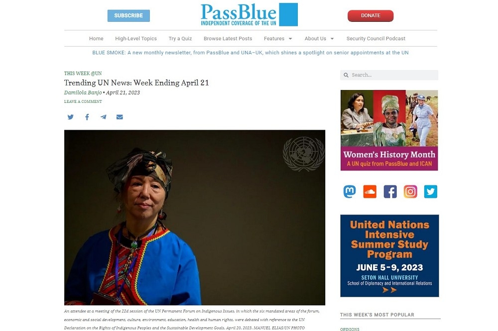 非營利媒體《PassBlue》在新聞網頁上登了一張人物照，人物為出席聯合國原住民問題常設論壇第22屆會議的台灣鄒族女性。（圖片擷取自《PassBlue》）