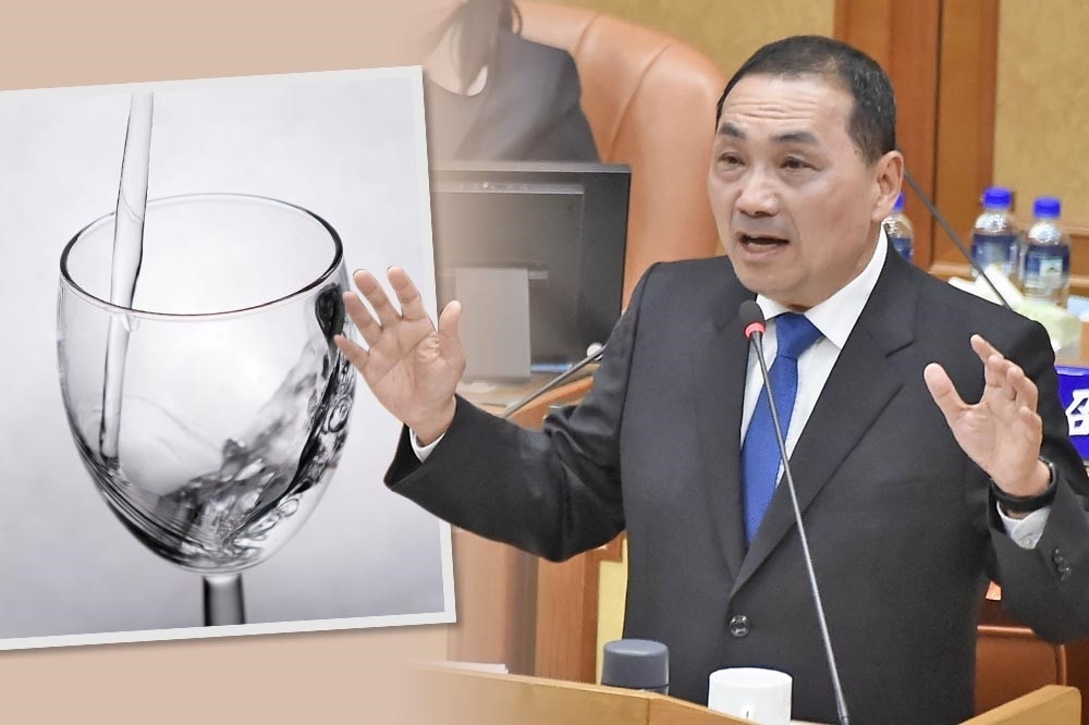 新北市長侯友宜提出「中華民國是杯、台灣是水」的「杯水理論」，作為其最新的兩岸論述。（合成圖片）