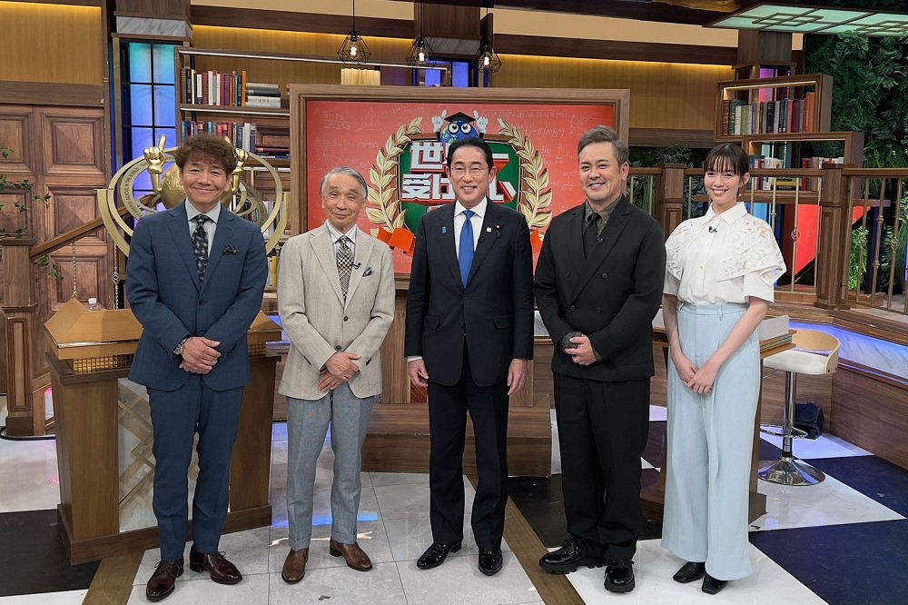 日本首相岸田文雄上節目分享當年訪問台灣的趣事。（取自岸田文雄臉書）
