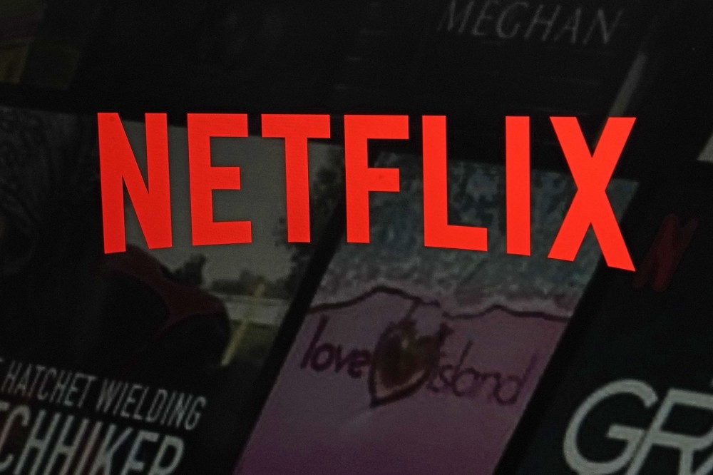 Netflix宣布將通知包括台灣和美國在內100多國用戶，帳號若要共享給非同住者需增加額外費用。（資料照片／美聯社）