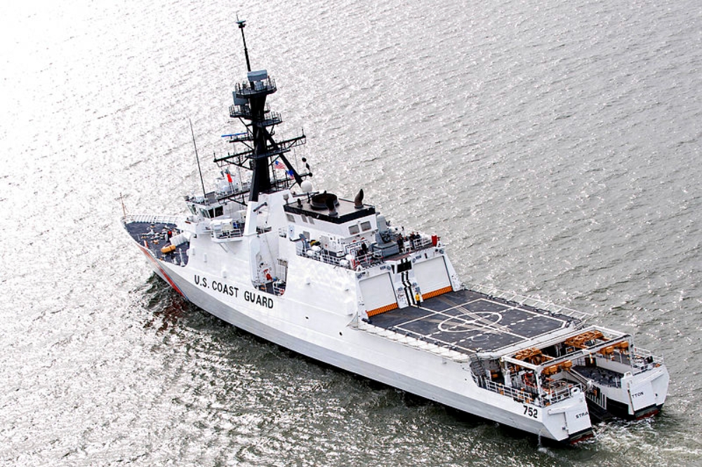 美海岸防衛隊Stratton號22日通過台灣海峽，執行「自由航行」任務。（取自美國防部官網）
