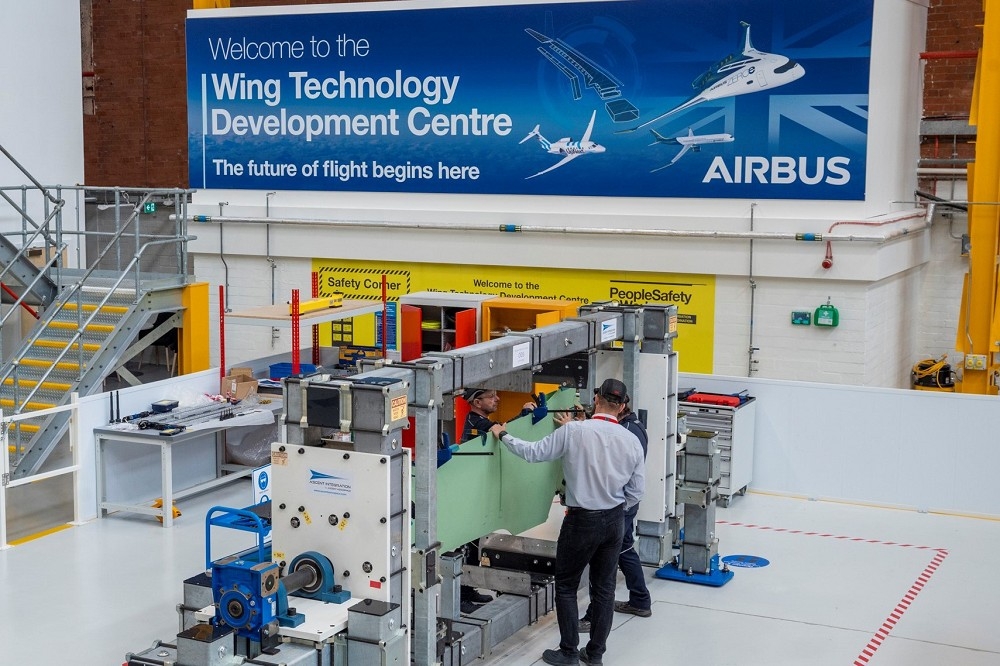 空巴的機翼技術研發中心，將負責開發新世代客機機翼的碳纖複合材料機翼技術。（取自空巴）
