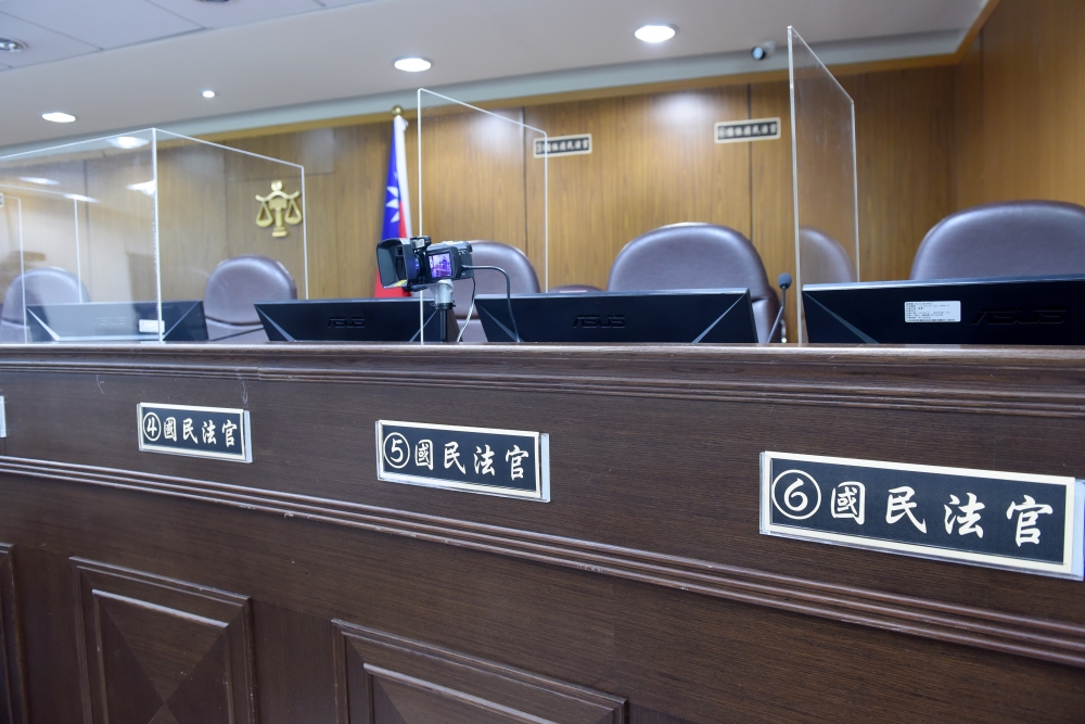 選出的6位國民法官、4名備選國民法官將在明天（18日）開庭審理季女殺夫案。（資料照片／張哲偉攝）
