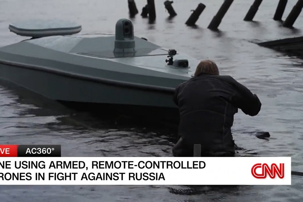 烏克蘭打造「無人船艦」，作為反制俄軍黑海艦隊的最新利器。（截自CNN影片）