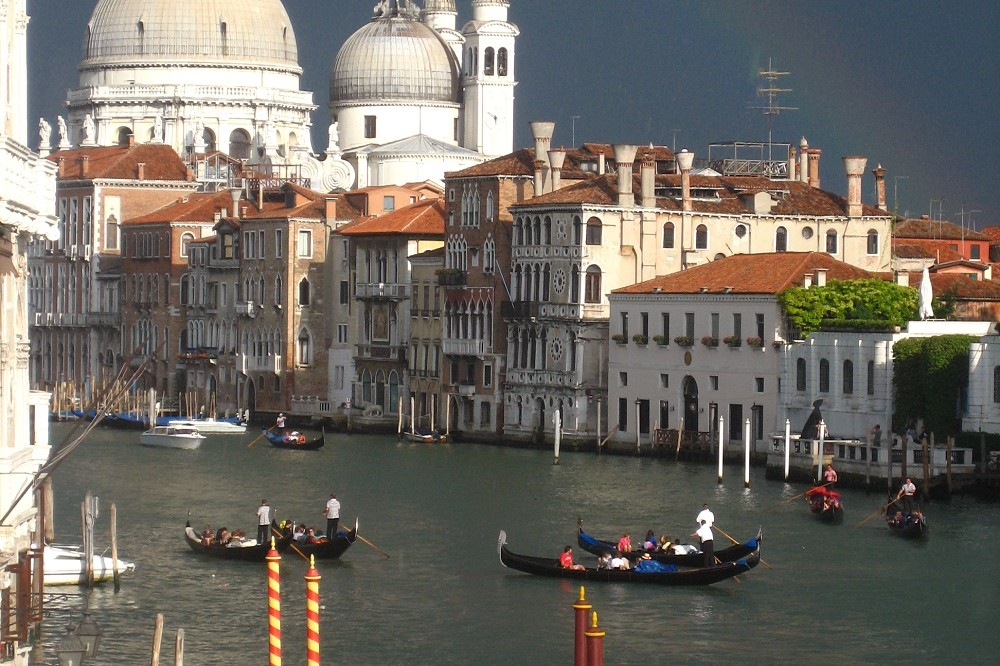 聯合國教科文組織建議，將義大利威尼斯及其潟湖列入世界文化遺產的瀕危名錄中。（取自UNESCO網站）