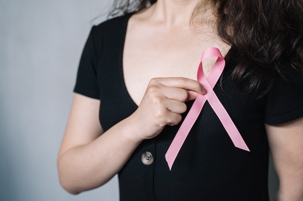 在癌症種類聲量中，以乳癌的討論度最高。（取自 Pexels）