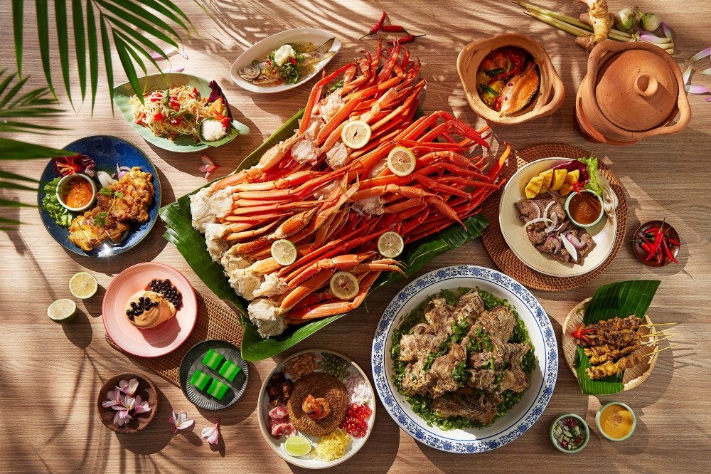 台北喜來登「十二廚」自助餐廳 8 月 18 日起，於平日晚餐與假日午晚餐時段推出「泰美味」泰國美食節。（台北喜來登提供）
