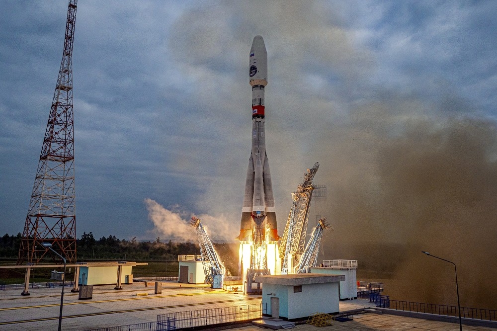 俄羅斯載有「月球25號」（Luna-25）無人月球探測器的「聯盟-2.1v」（Soyuz 2.1v）運載火箭，11日從俄羅斯東方發射場升空。（美聯社）