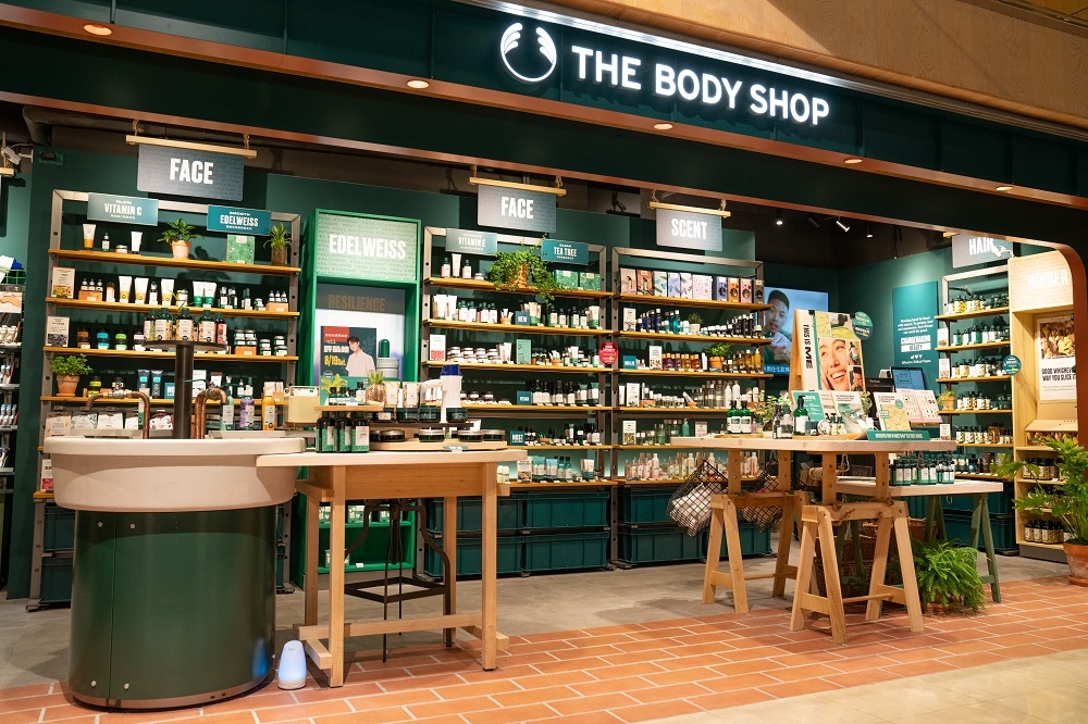 THE BODY SHOP 台北首間WORKSHOP永續概念店於京站全新亮。(THE BODY SHOP提供)