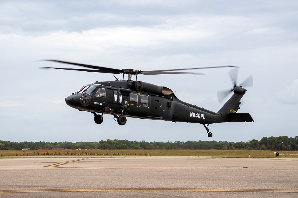 印尼向洛馬集團採購24架S-70M直升機，有助提升人員與物資的運載，同時扶植印尼軍工產業發展，圖為波蘭S-70M。（取自洛馬公司社群平台X）
