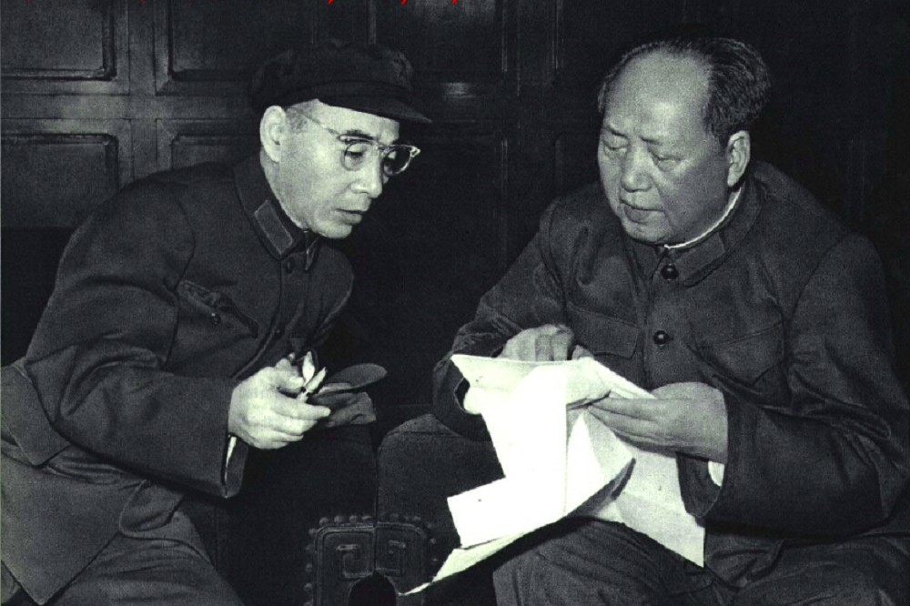 華格納集團領導人普里戈辛遇難的方式，讓不少人想起墜機於蒙古的前中國二號領導人林彪（左）。（維基百科）