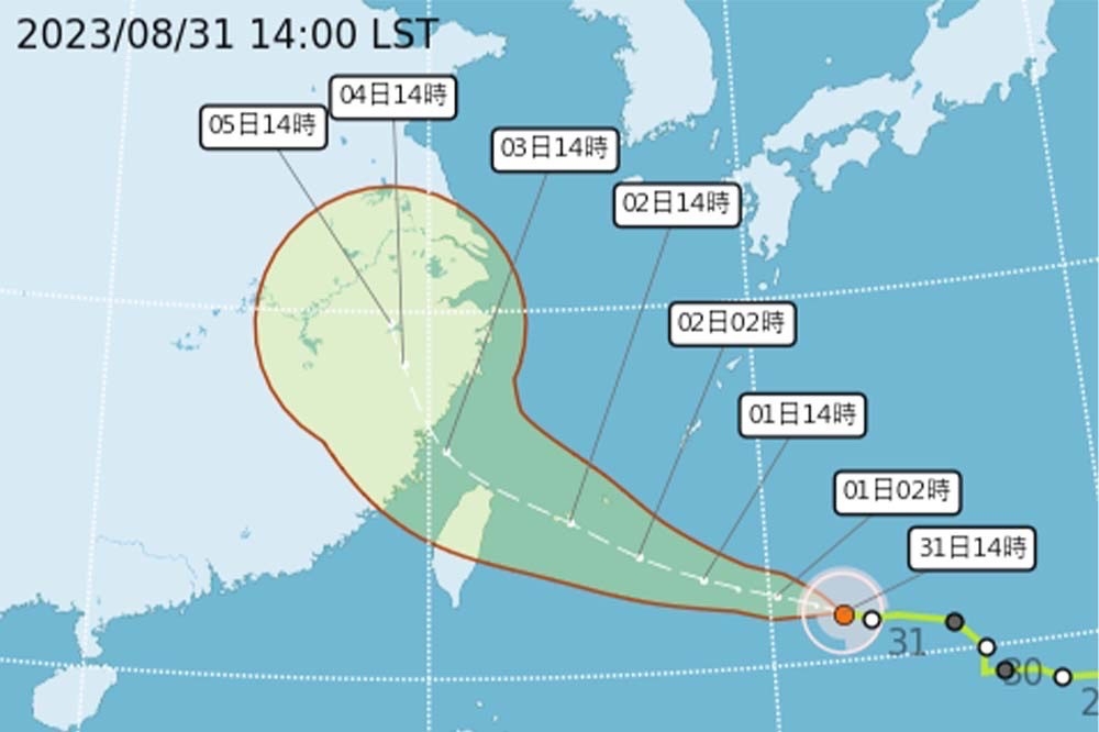 據最新預報路徑預測，颱風海葵持續向南偏移，幾乎快擦到台灣本島，發布陸警的時間恐怕會提早。（取自中央氣象局官網）