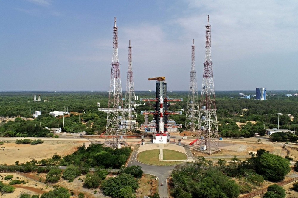 印度太空研究組織2日成功將首具太陽觀測器發射升空，展開「太陽神-L1」任務。（取自ISRO推特）