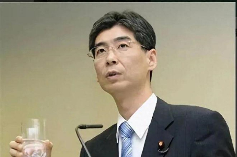 日本前政務官園田康博，曾於2011年10月喝下處理過的福島核廢水，卻被中國謠傳已罹癌病逝。
