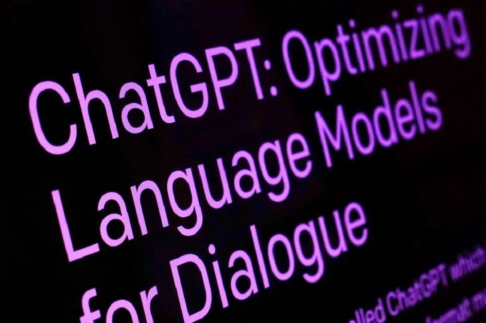 多名作家指控ChatGPT非法使用他们的文本。（美联社）(photo:UpMedia)