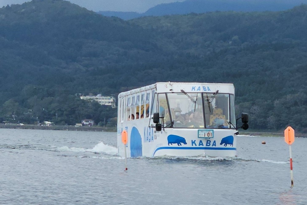 基隆市府規劃引進水陸兩棲觀光運具（鴨子船）。（基隆市政府提供）