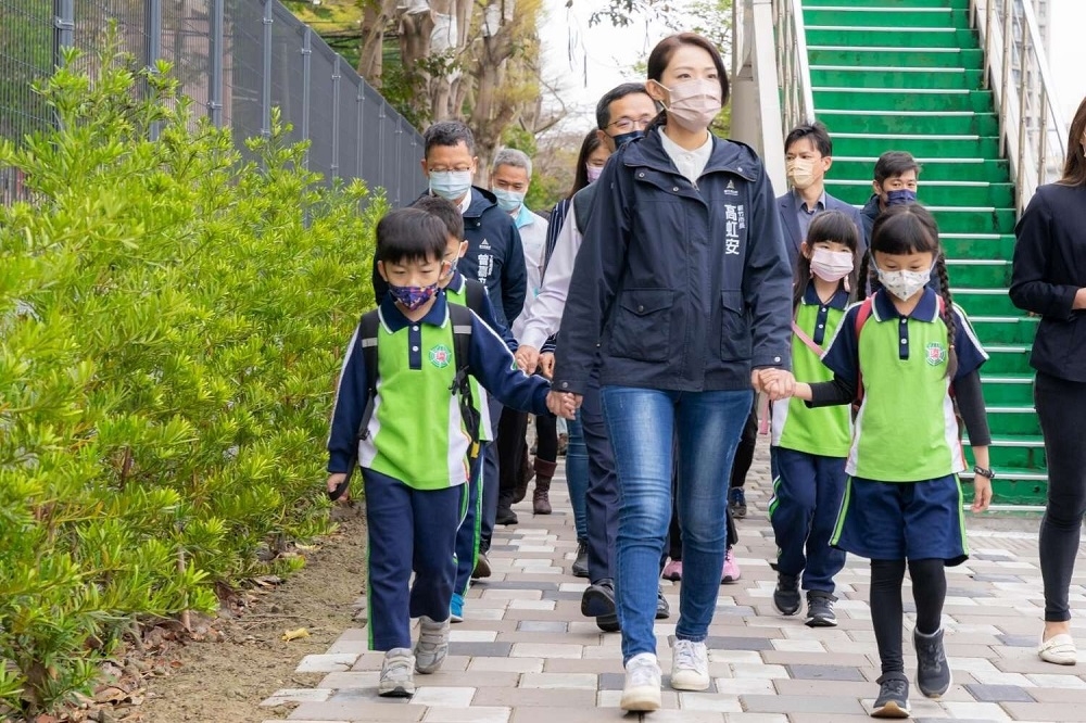 竹市府積極改善校園周邊通學步道，18案獲中央核定逾5億元。（新竹市政府提供）
