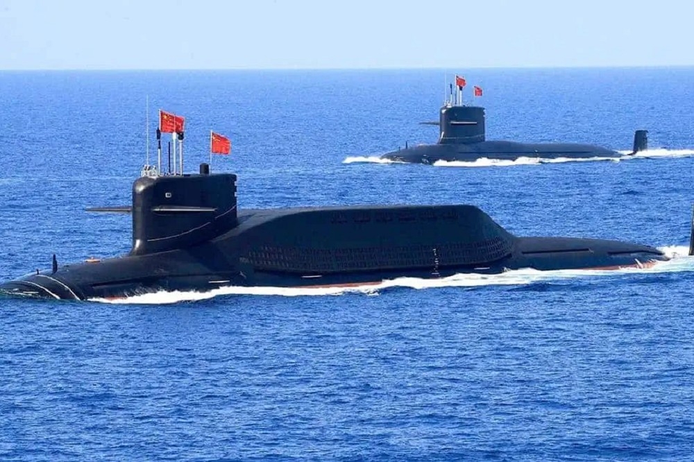 英媒報導，英國「秘密報告」顯示，解放軍1艘「商」級核動力攻擊潛艦8月下旬可能在黃海發生意外。（取自X平台）