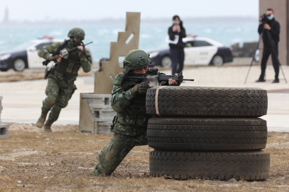 台北市兵役局表示，暑假當兵的1600個名額今天（16日）起開放申請。（資料照片／陳愷巨攝