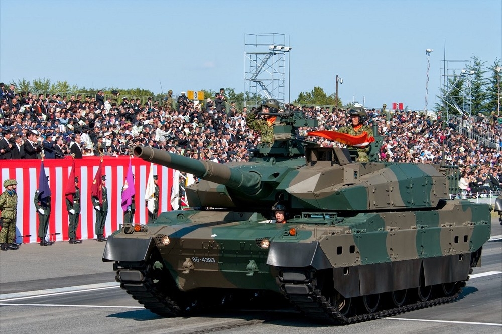 日本防衛省將增購戰車、自走砲，藉以強化國土防禦，圖為10式戰車。（取自陸上自衛隊網站）