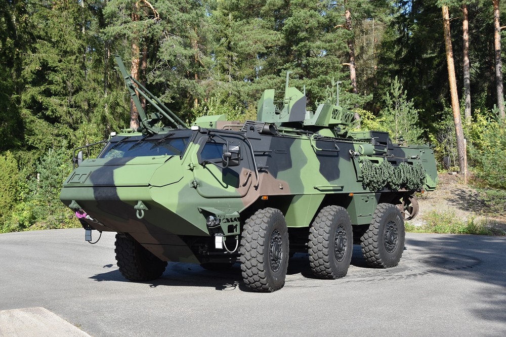 瑞典採購的Patria 6x6裝甲運兵車，首批20輛已交車成軍服役。（取自瑞典國防軍）