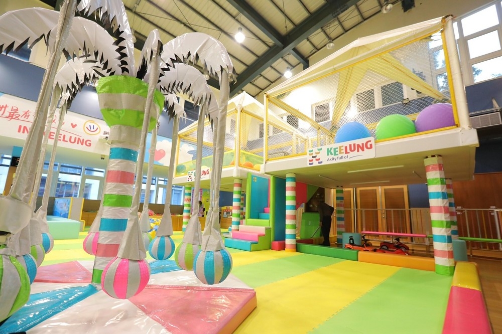 基隆市陸續啟用多座室內兒童樂園。圖為信義區室內兒童樂園。（基隆市政府提供）
