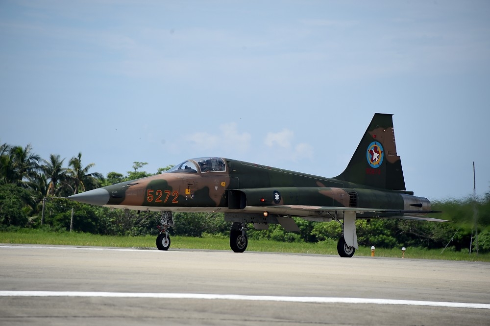 服役近50年之後，我國F-5E/F戰機即將於今年底除役，圖為志航基地假想敵塗裝的F-5E戰機。（資料照片／張哲偉攝）