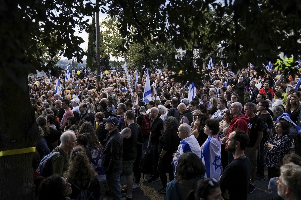 以色列人民呼籲釋放人質大遊行。（美聯社）