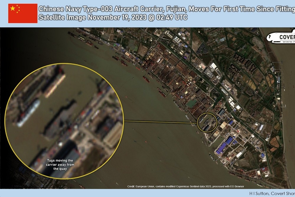 最新衛星圖像顯示，003型航艦福建號短暫離開碼頭。（取自@CovertShores）
