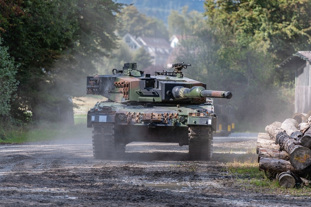 瑞士政府22日正式批准德國採購25輛豹2A4戰車的要求，圖為瑞士現役豹2A4戰車。（取自瑞士國防部網站）
