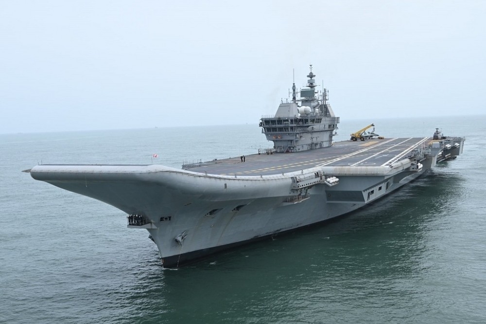 印度国防部正计划批准第二艘国产航母造舰计划，来对抗中国解放军海军进入印度洋的野心。图为首艘国产航母「维克兰特号」。（取自科钦造船厂推特）.jpg(photo:UpMedia)