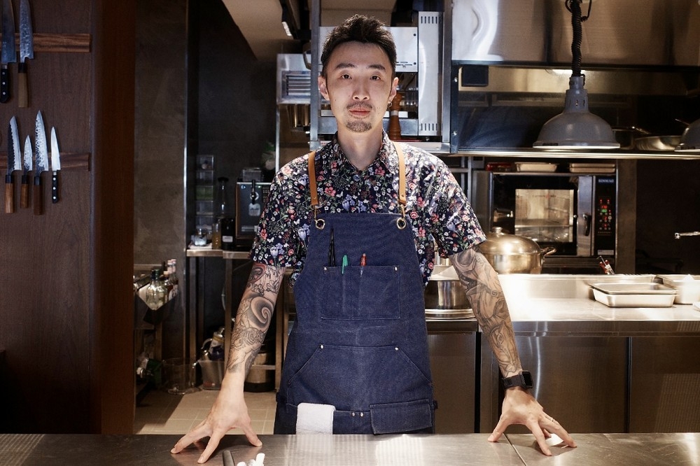 Chef Jason 的中文名字陳思凱，與 SKY 發音近似，取諧音發展出「思凱的實驗室」之意，意味著料理風格不設限。（洪卉琳攝）