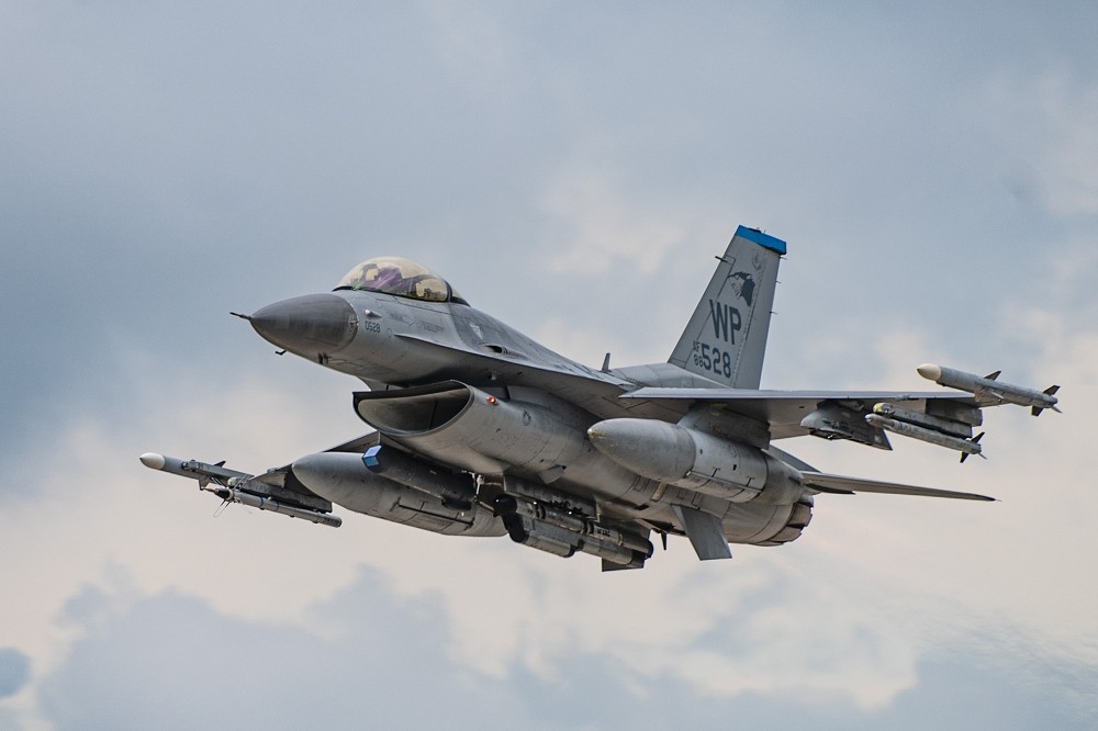 駐防群山基地的美軍F-16戰機起飛後不久，即發生墜機意外，目前相關單位正展開調查中。圖為群山基地的美軍F-16戰機。（取自DVIDS）