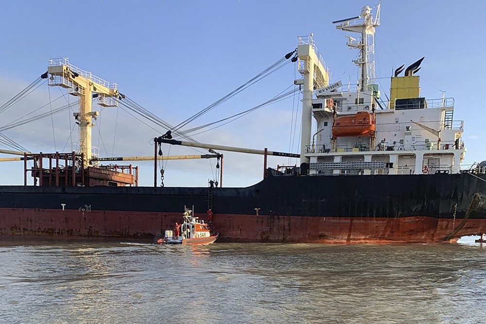 巴拿馬運河因為今年聖嬰現象嚴重，現在每天的船隻過境量遠不如平時。（美聯社）