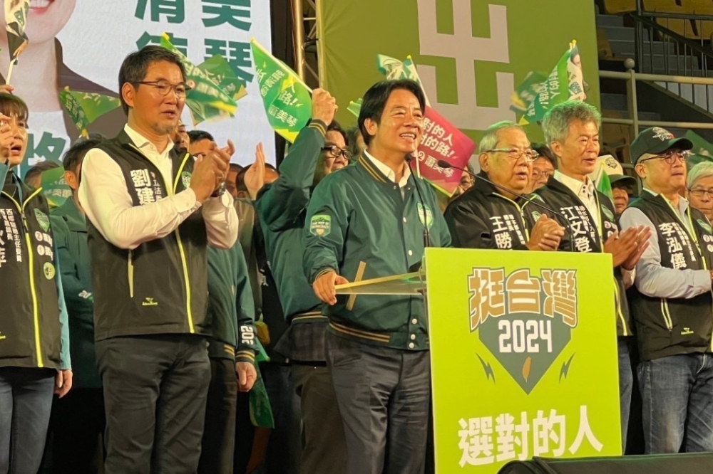 賴清德出席雲林造勢活動，提出3個團結、3項承諾，帶領台灣繼續走向世界。（賴清德競選總部提供）