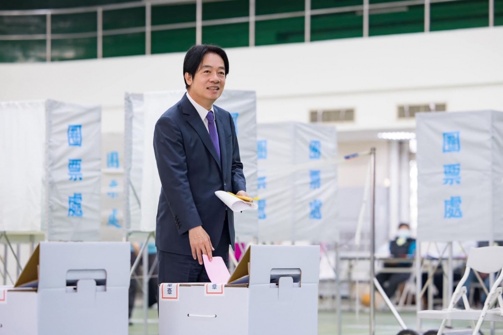 賴清德返回台南完成投票。（取自賴清德臉書）