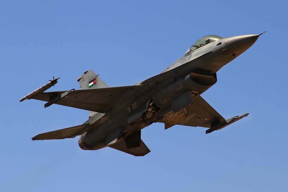 約旦採用F-16作為空軍主力戰機，如今新機不但選定與我國同款，還加購4架。圖為參加年多國空戰聯演的約旦F-16。（取自DVIDS）