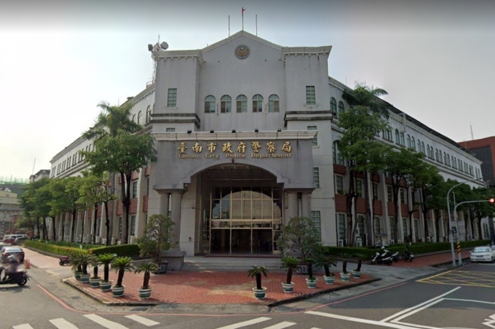 台南市一名陳姓員警劈腿4女，還偷拍性愛影片和不當查詢個資，被判刑8月，服刑後又重新考上警察，分發回台南市實習。（取自Google maps）
