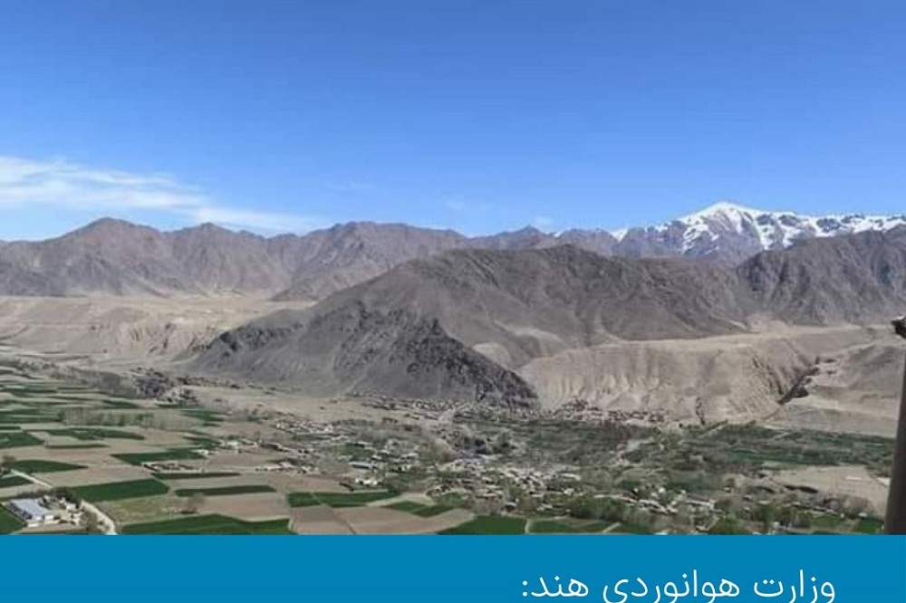 1架飛機墜毀在阿富汗北部，機上傷亡不明。（截自X平台@AmuTelevision）