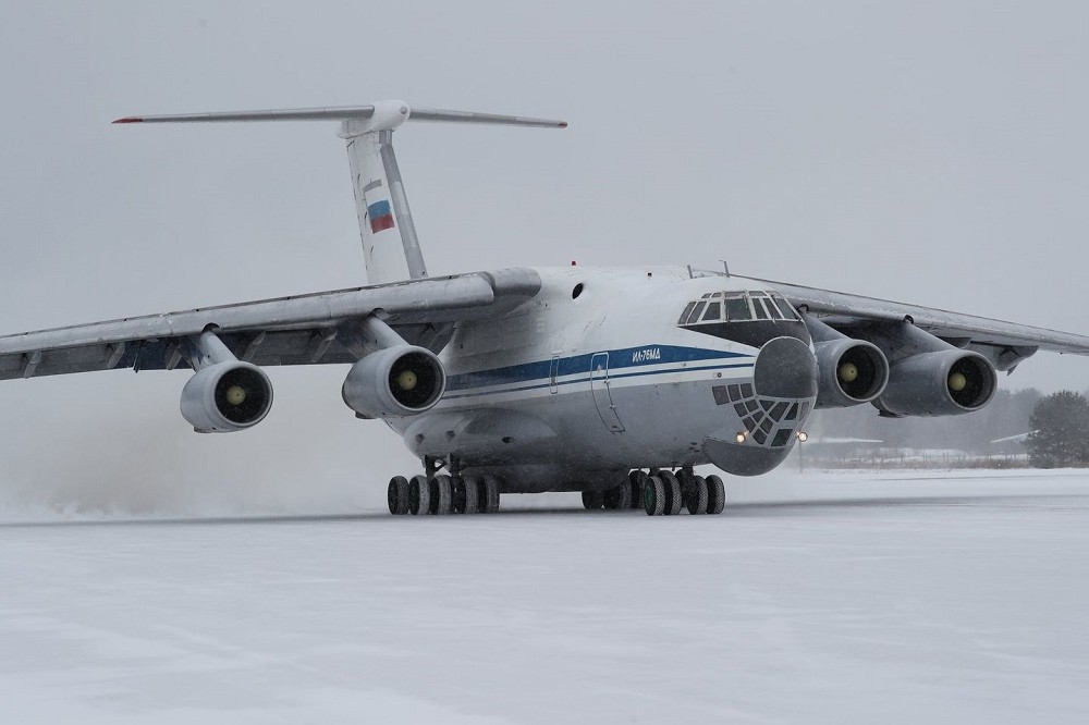 一架载有65名乌军战俘准备前往交换的俄军Il-76运输机，24日遭击落，机上74人全数罹难。图为同型运输机。（取自俄国国防部）(photo:UpMedia)