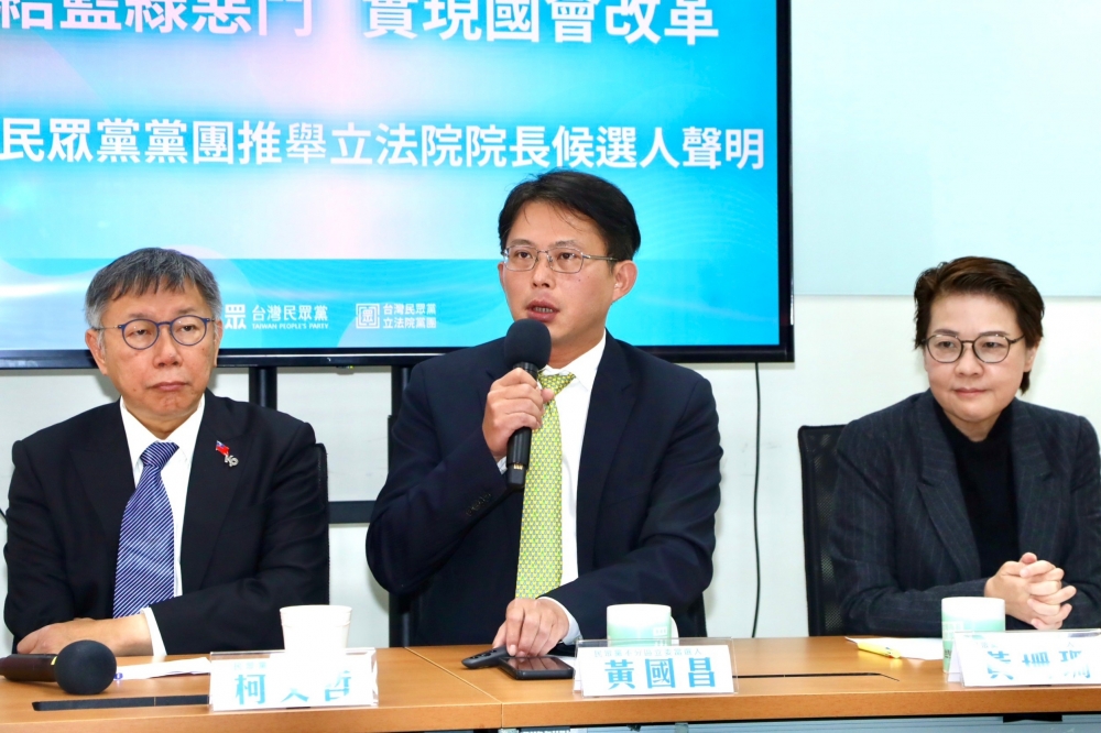 黃國昌表示，民眾黨團在第一輪投票將一致投給黃珊珊。（王侑聖攝）