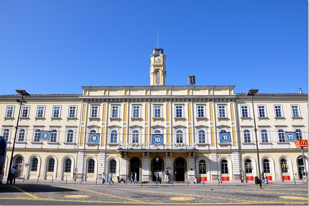 由義大利米蘭往斯洛維尼亞首都的直達高鐵列車，可望於今年4月開通，重現百年前歐陸鐵道的繁榮景況，圖為盧布里雅納車站。（取自斯洛維尼亞鐵路公司FB）