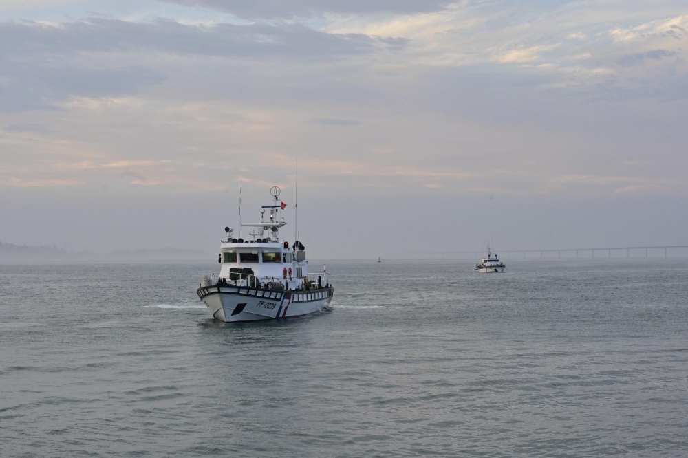 中國海警船在金廈海域進行巡查。（讀者提供）