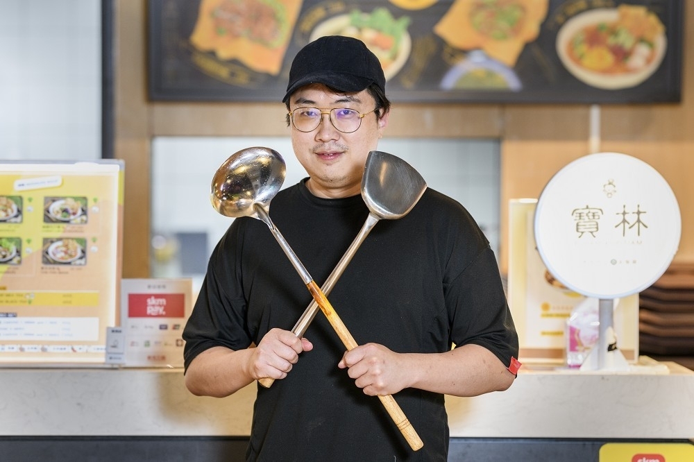 本报曾在 2022 年 4 月专访过宝林餐饮老板黎仿轩。（资料照片／李昆翰摄）(photo:UpMedia)