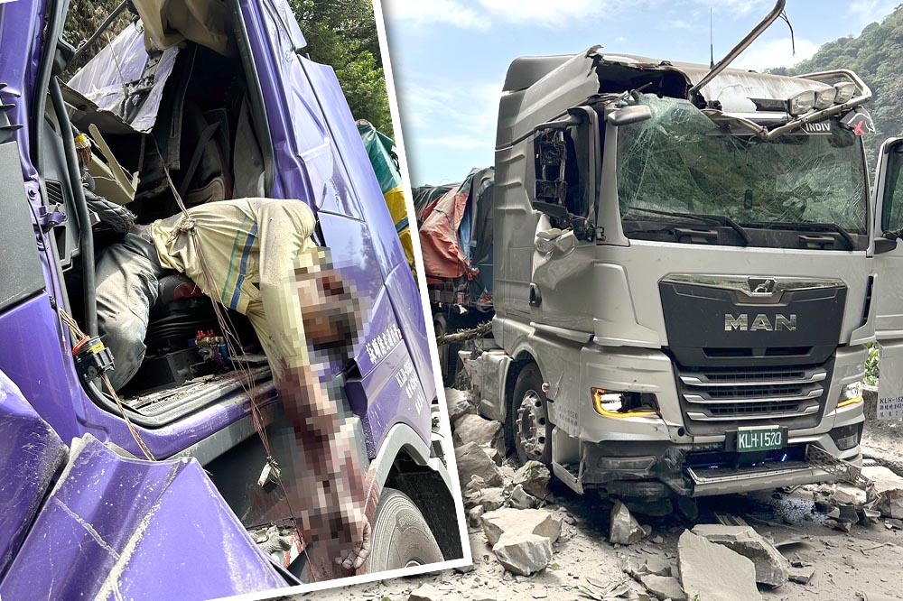 一名砂石車駕駛在行經舊蘇花公路時，遭落石砸中身亡，還有多輛車也被砸毀。（翻攝畫面）
