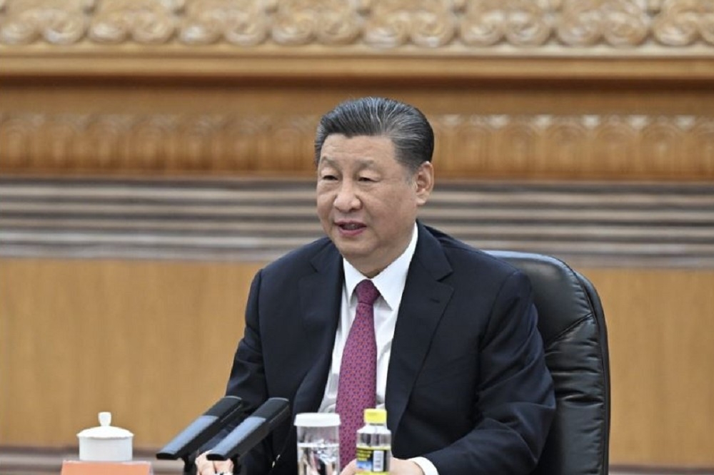 「馬習二會」10日在北京東大廳登場，民進黨呼籲中國當局應在「對等、尊嚴」前提下與台灣執政黨展開交流對話。（取自新華網）