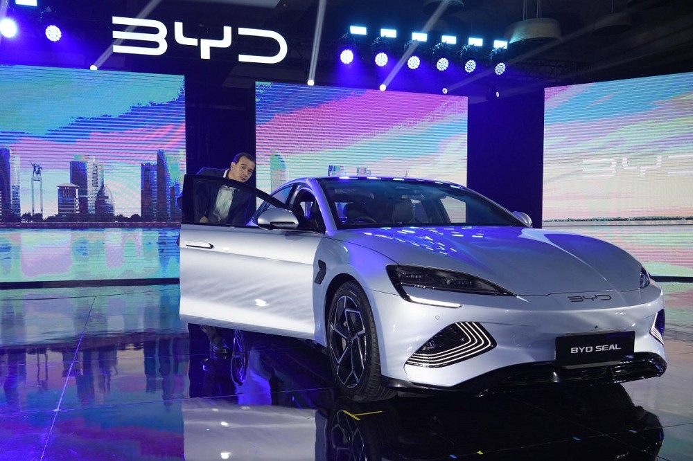 中国电动车价低量大抢市　是否将重塑全球汽车制造业版图？