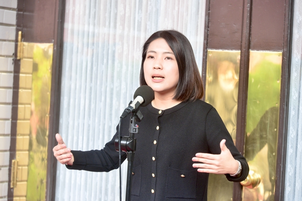 前台中市議員張耀中篤定表示，徐巧芯2021年購置的54年老屋有超貸問題。（資料照片／張哲偉攝）